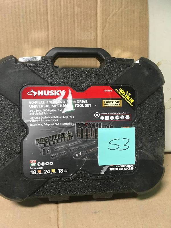 lot 53 image: Husky 38 in. Drive 100-Position Universal SAE and Metric Mechanics Tool Set (60-Piece) MISSING 5 PCS