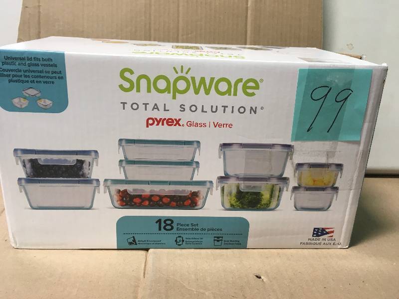 lot 99 image: Snapware 18-piece Pyrex Glass Food Storage Set  in like new condition