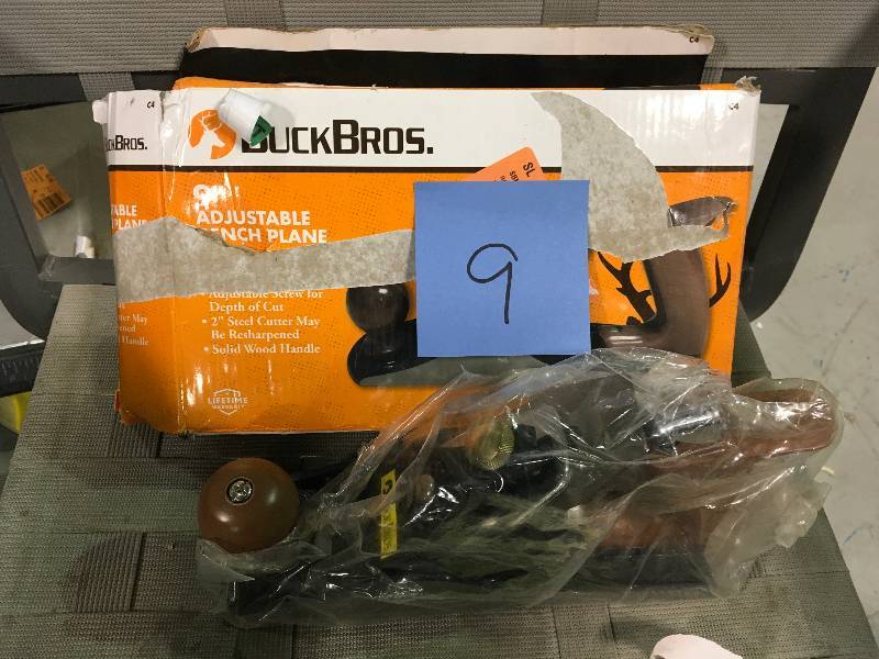 lot 9 image: Great Neck C4 9 Inch ADJ Block Plane