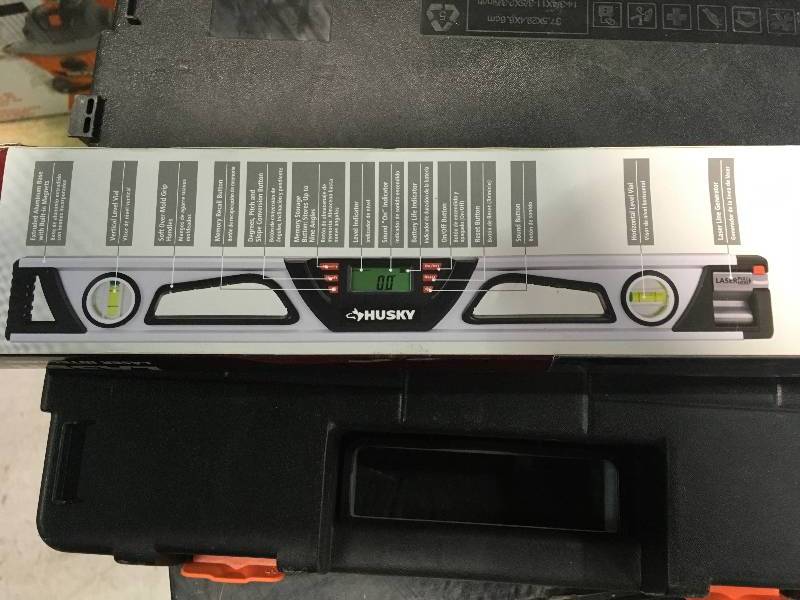 lot 36 image: Husky 24 in. Line Generator Digital Laser Level  in good working condition