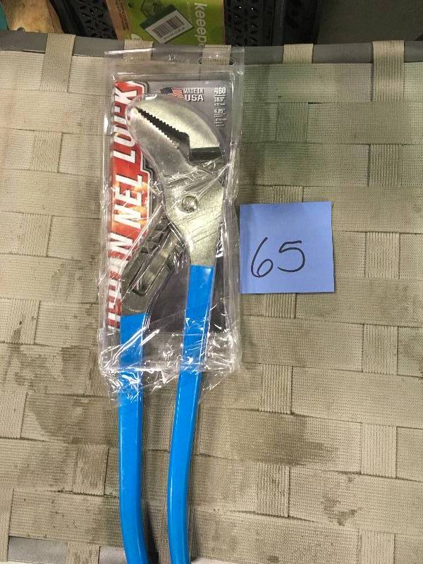 lot 65 image: Channellock 16-12 in. Tongue and Groove Plier