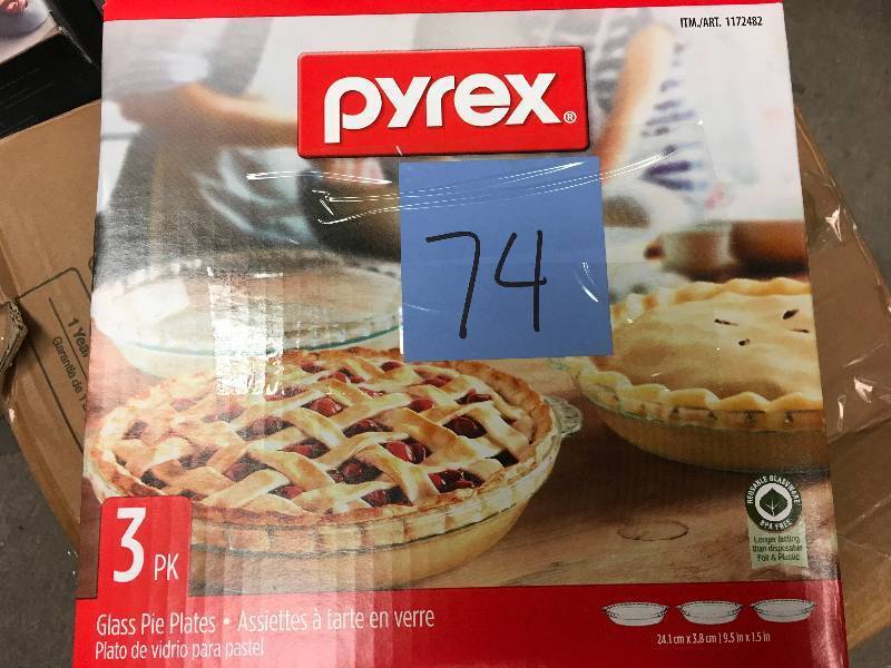 lot 74 image: Pyrex Glass 3 PK Pie Plates Set 9.5 x 1.5 Oven Microwave Freezer Safe like new