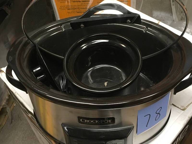 lot 78 image: CROCKPOT  in good working condition small dent on bav