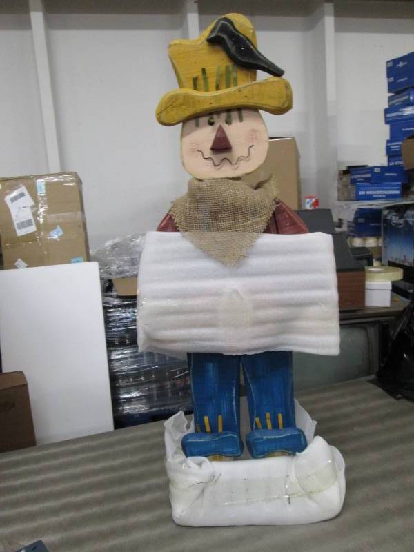 lot 12 image: Farmer Boy Wooden Scarecrow open bo...