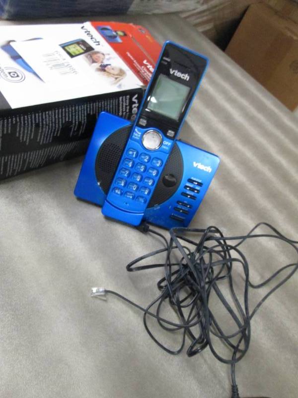 lot 15 image: Dect 6.0 Cordless Answering System ...