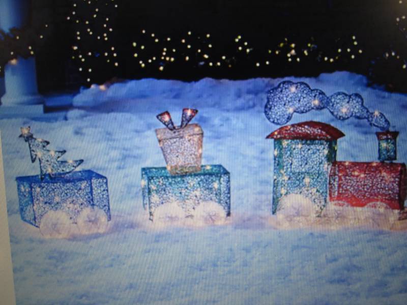 lot 39 image: LED Christmas Train open box, untes...