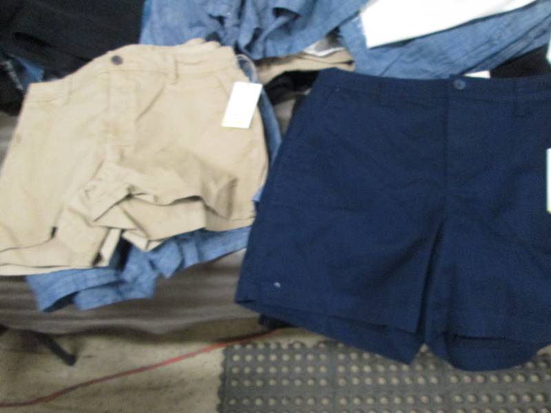 lot 139 image: Lot of 19- Assorted Size 8 Ladies S...
