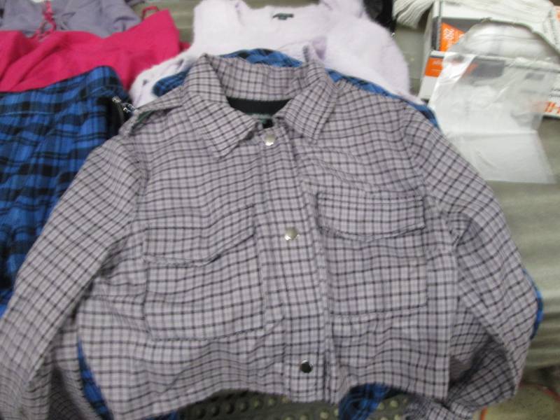 lot 163 image: LaceTurtle Necks, Assorted Sized Cl...