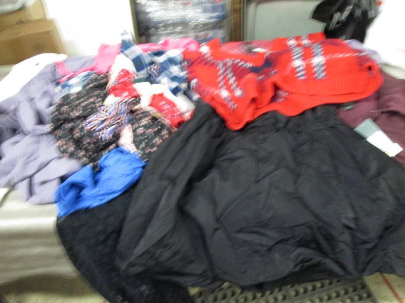 lot 167 image: Assorted Clothing Multiple Sizes NW...