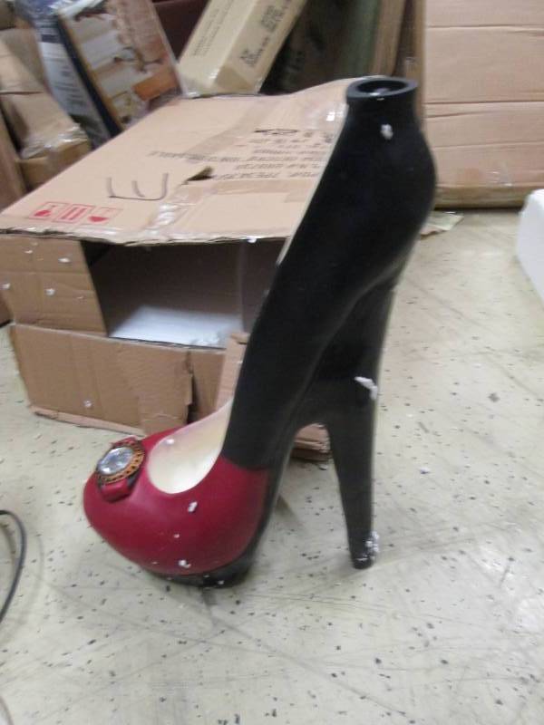 lot 199 image: High Heel Table open box, no glass ...
