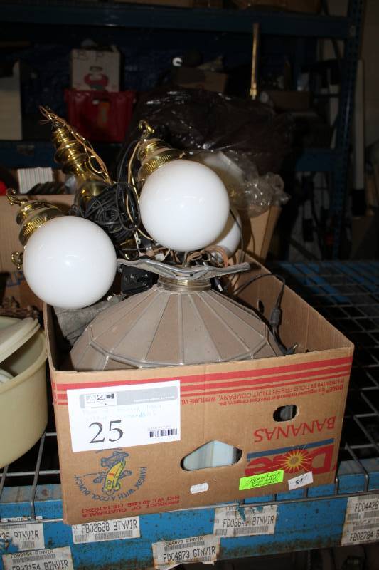 lot 25 image: Chandelier Light, Assorted Light Fixtures