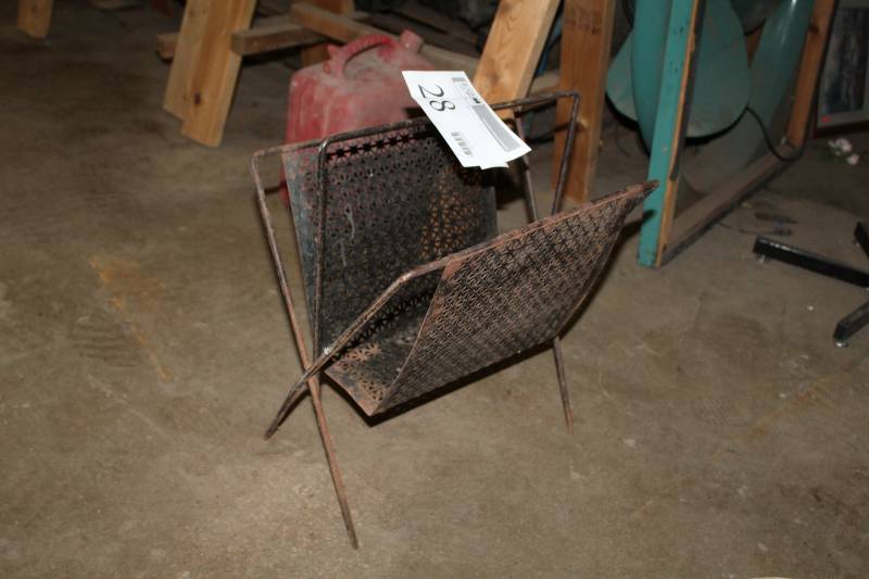 lot 28 image: Vintage Firewood Rack
