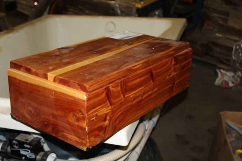 lot 53 image: Cedar Wood ToolToy Chest