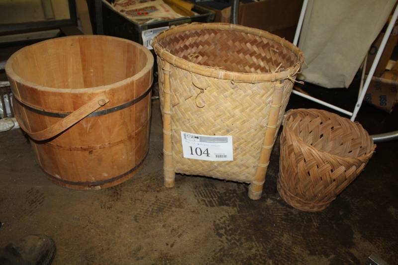 lot 104 image: Wicker Baskets