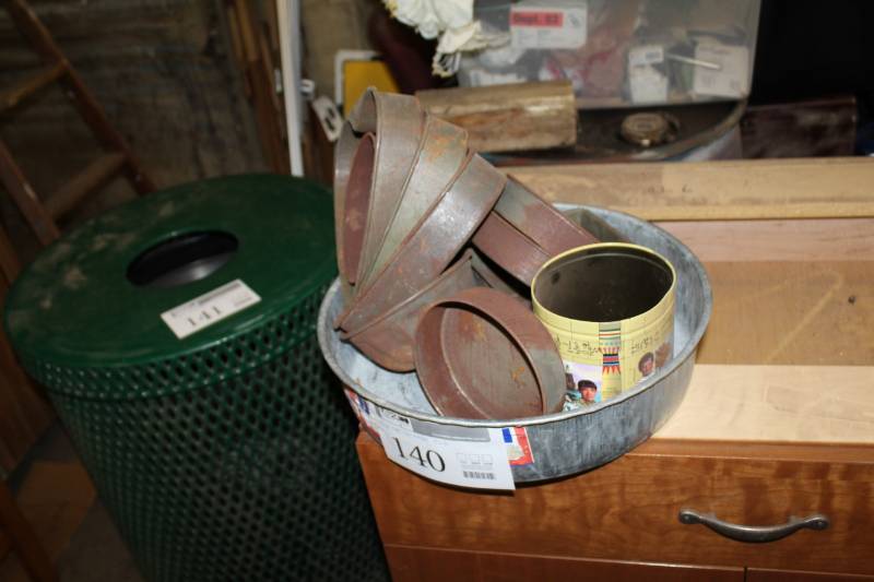 lot 140 image: Vintage Cooking Tins