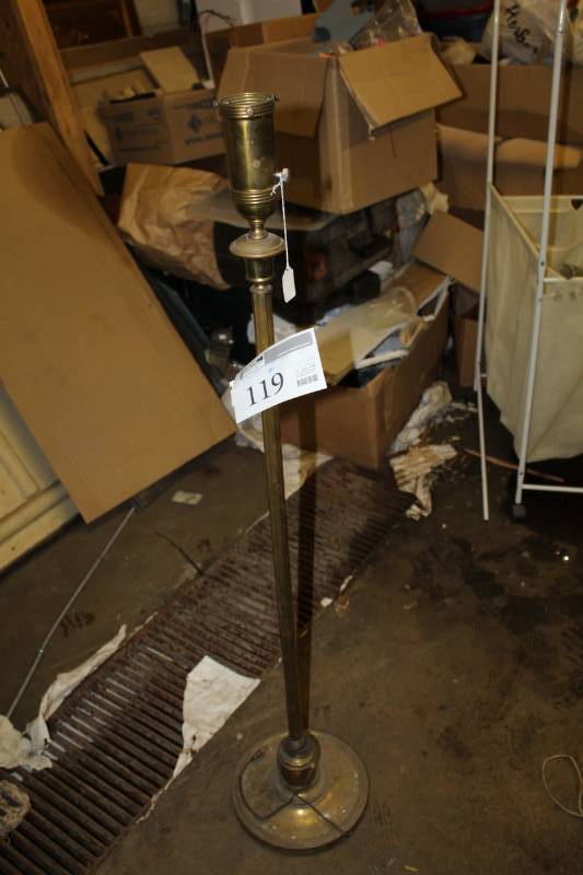lot 119 image: Vintage Floor Lamp