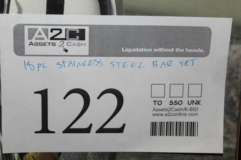 lot 122 image: Towle 18-Piece 188 Stainless Steel Bar Set
