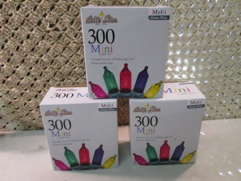lot 14 image: 3 Boxes of Brite Star 300 Mini Mult...