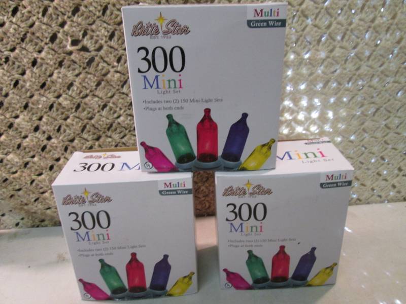 lot 15 image: 3 Boxes of Brite Star 300 Mini Mult...
