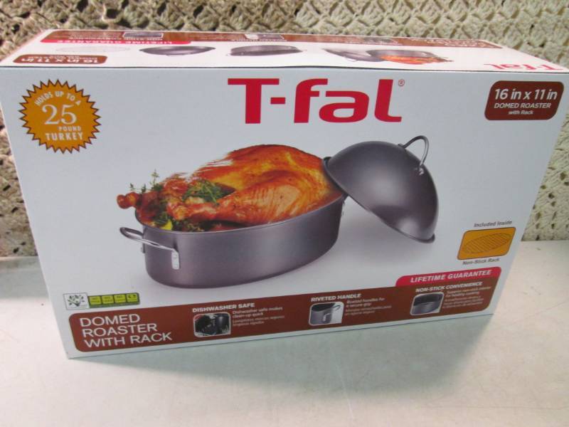 lot 28 image: T-Fal Domed Roaster Pan with Rack 1...