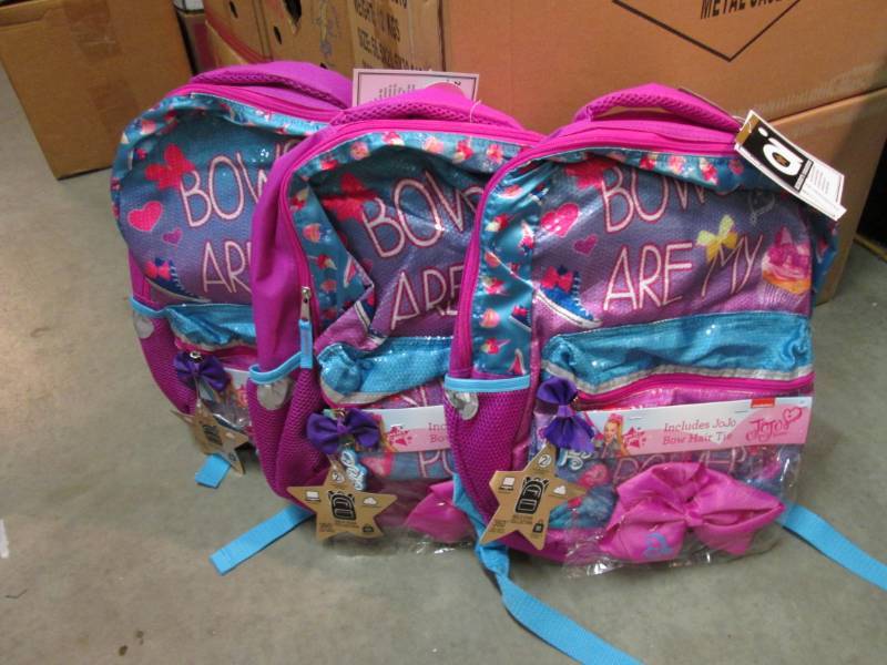 lot 59 image: Lot of 3 Nickelodeon JoJo Siwa Bows...