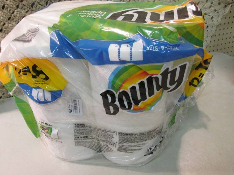 lot 70 image: 8 Rolls of Bounty Paper Towels  A-4...