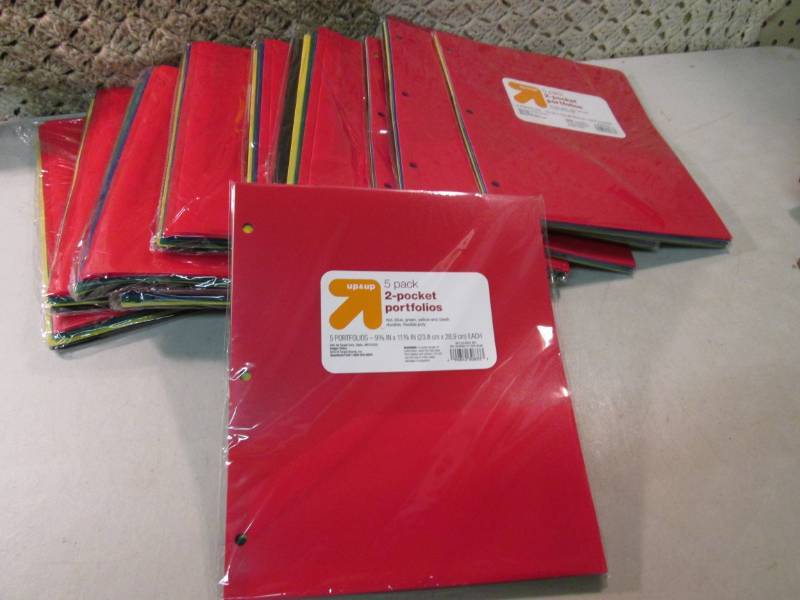 lot 75 image: Lot of 12 - 5-Packs of 2-Pocket Por...