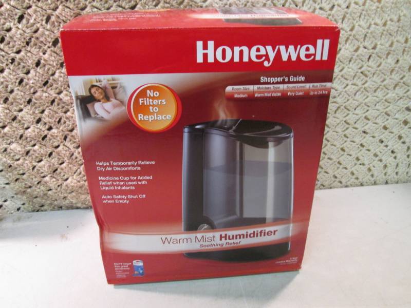 lot 82 image: Honeywell Warm Mist Humidifier Open...