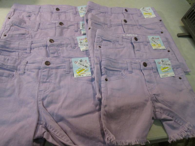 lot 114 image: 8 Pairs of Girls Shorts Various Siz...