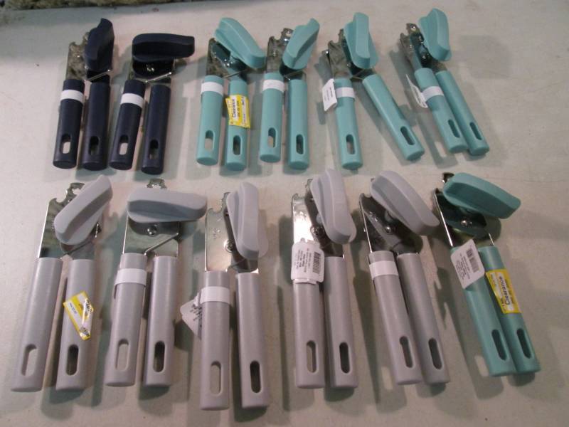 lot 127 image: Lot of 12 Kitchen Can Openers 3 Col...