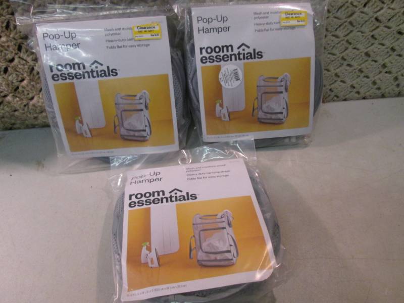 lot 131 image: Lot of 3 Room Essentials Pop-Up Ham...