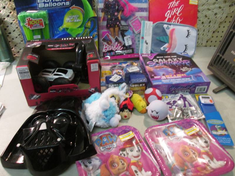 lot 153 image: Lot of Misc Kids Toys Etc,  CS...