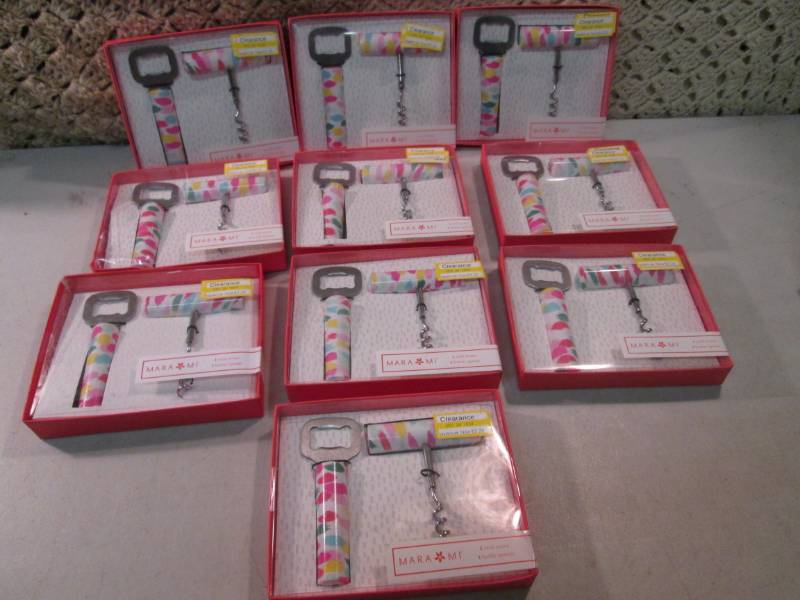 lot 155 image: Lot of 10 Mara Mi Cork Screw and Bo...