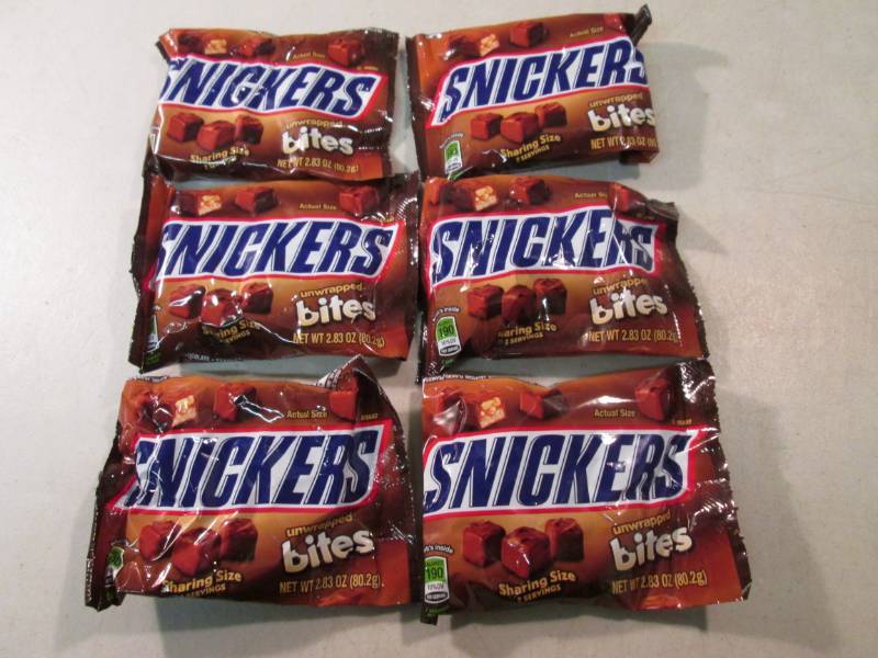lot 211 image: 6 Bags of Snickers Bites Best by De...