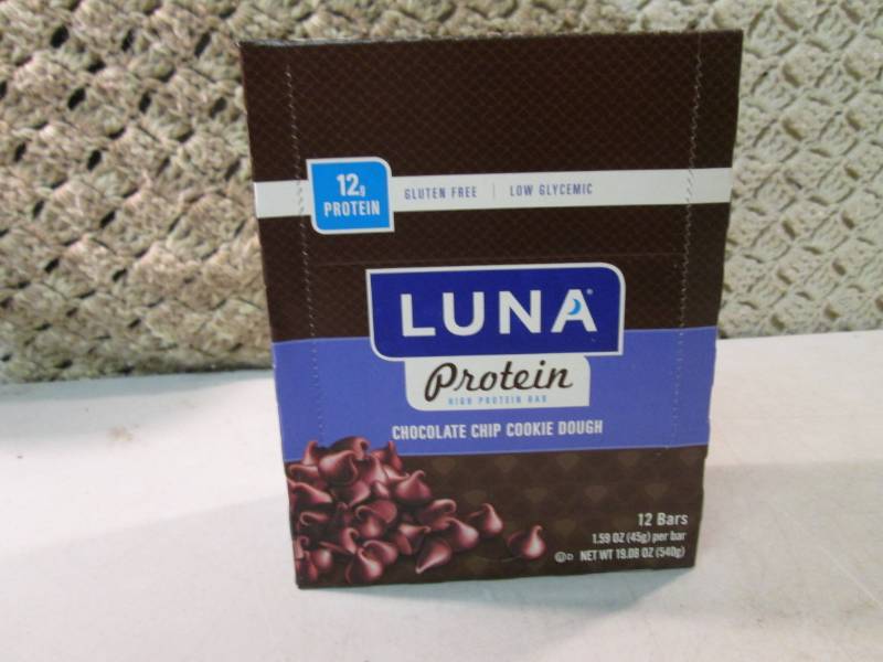 lot 215 image: Box of 12 Luna High Protein Chocola...