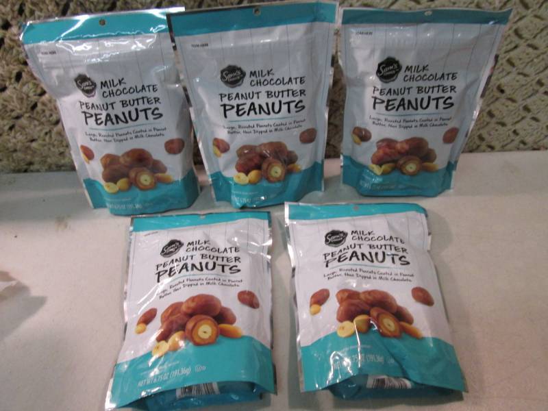 lot 222 image: 5 Bags of Milk Chocolate Peanut But...