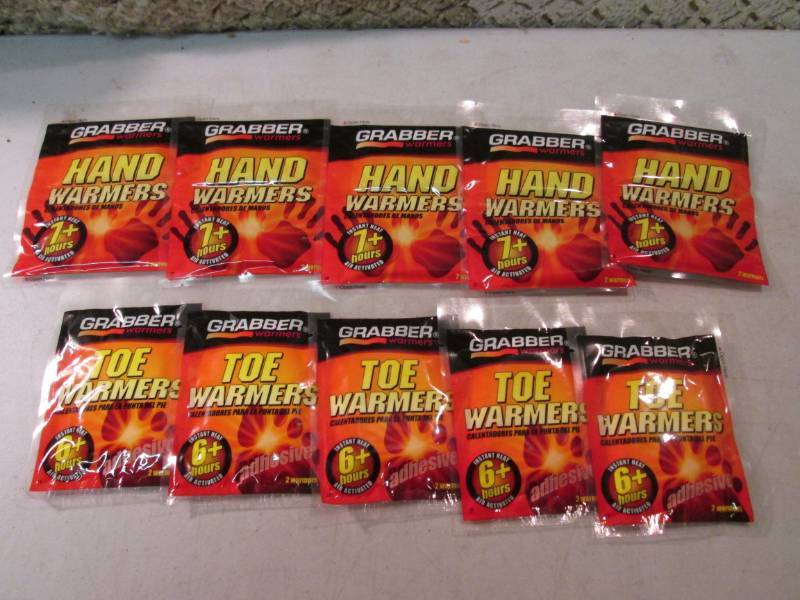 lot 250 image: Lot of Hand and Toe Warmers  EC1...