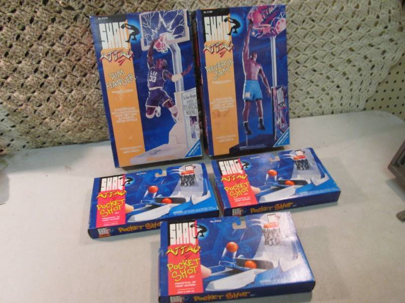 lot 252 image: Lot of Shaq Attaq ToysGames  D-2...
