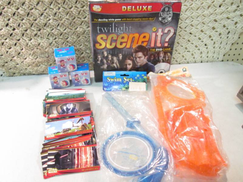 lot 254 image: Lot of Misc Star Wars Cards Swim Se...