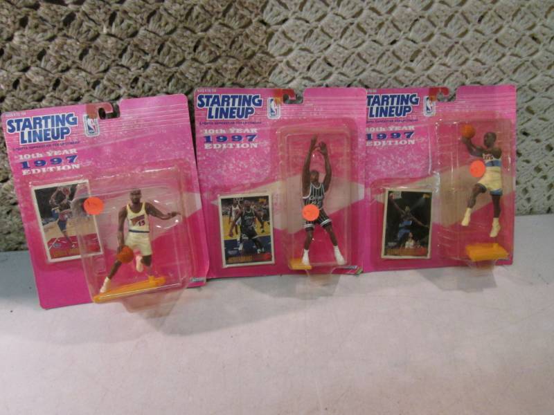 lot 257 image: Lot of 3 Starting Lineup Sports Sup...
