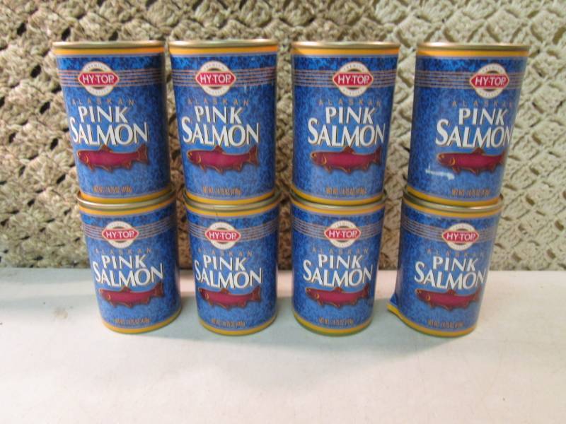 lot 262 image: 8 Cans of Pink Salmon Best by Aug 2...