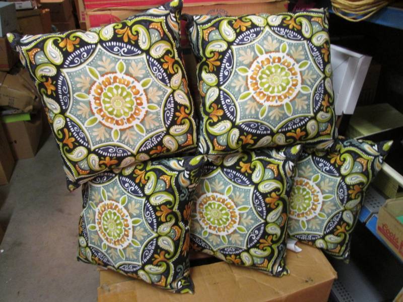 lot 292 image: Lot of 5 Hampton Bay Sky Medallion ...