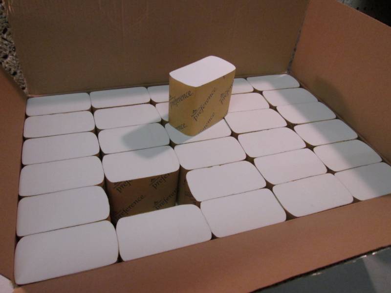 lot 293 image: Case of 2-Ply White Interfolded Bat...
