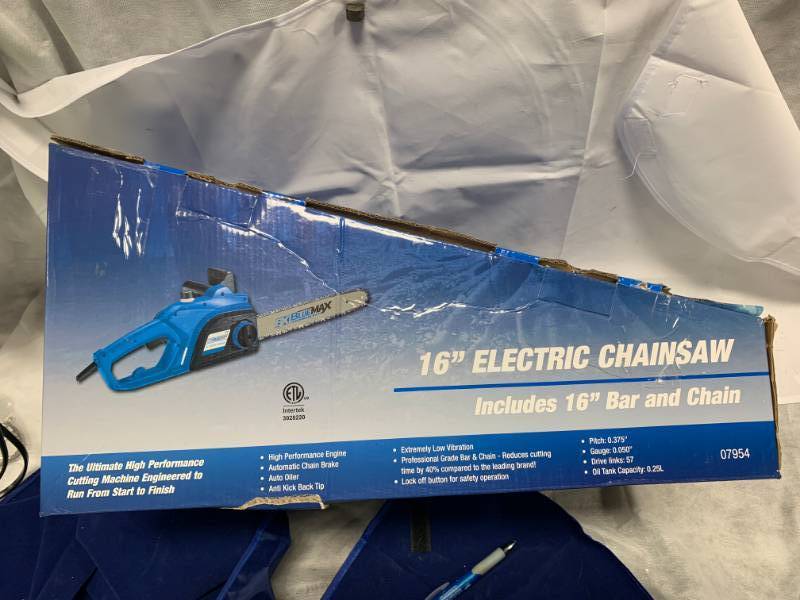 lot 91 image: 16 Blue Max Electric Chainsaw