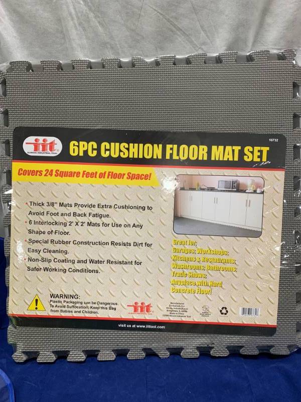 lot 98 image: 6pc Shop Gym Garage Floor Mat Set