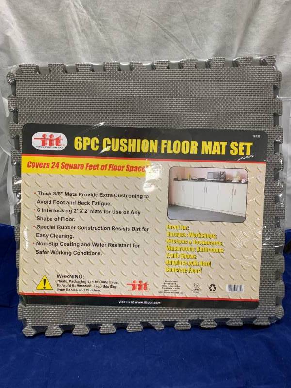 lot 99 image: 6pc Shop Gym Garage Floor Mat Set