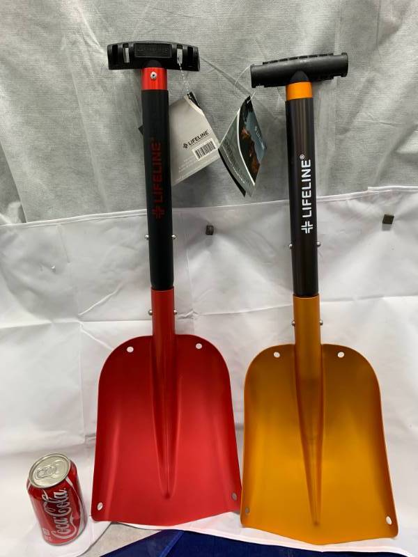 lot 107 image: Lot of 2 Vehicle Emergency Telescoping Snow Shovels
