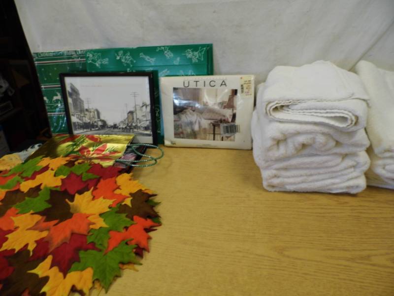 Linens - Placemats - Gift Boxes