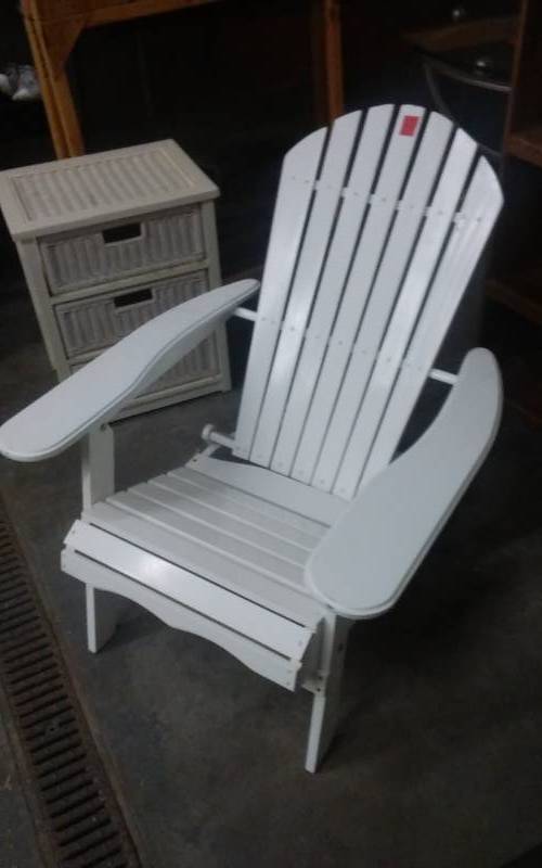 lot 8 image: White Folding Adirondak Chair