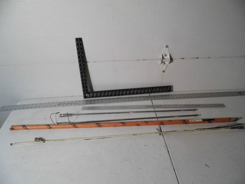 lot 11 image: Square - Rulers